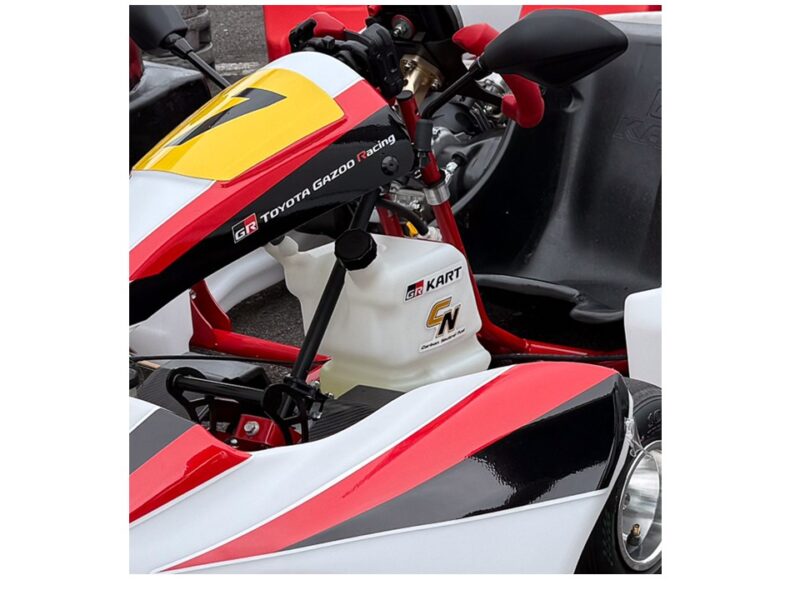 GRカート用カーボンニュートラル燃料タンク金型